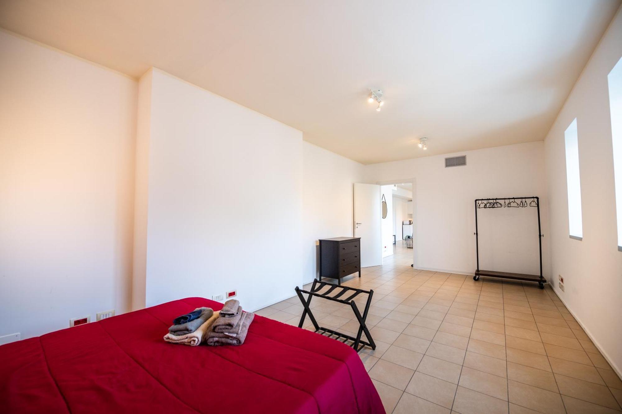 350 M Dalla Stazione L Parcheggio Free L Nova Loft Apartment Parma Exterior photo